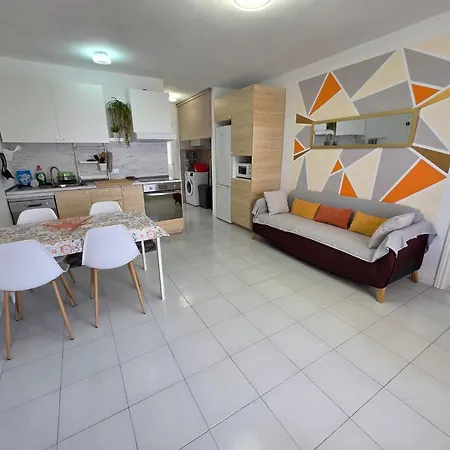 Apartment Casa Samba, 2 Bedrooms And Pool